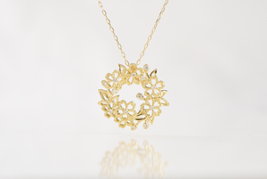 Minimal Luxury for Modern Women