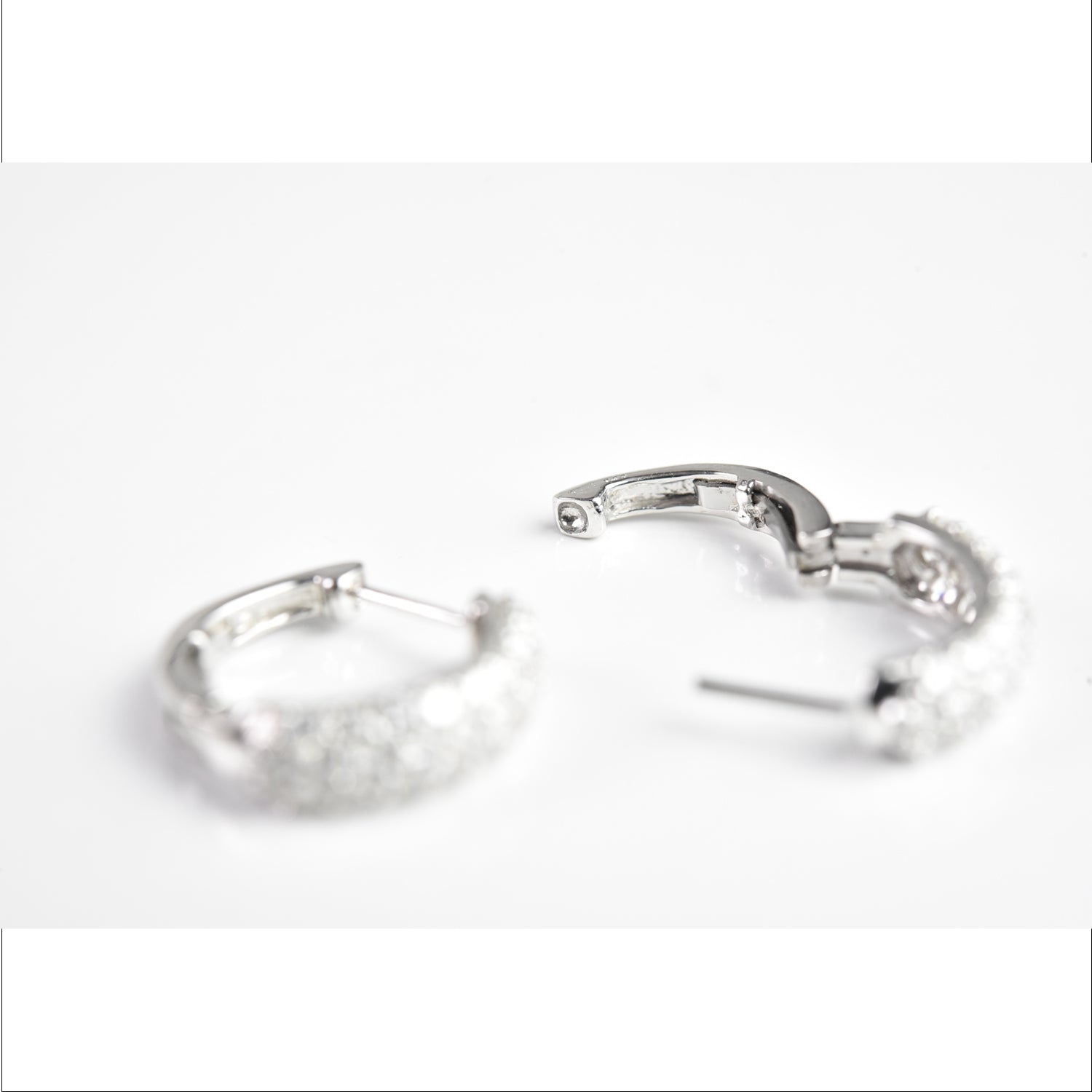 Curve 3 Line Diamond Hoop Earrings