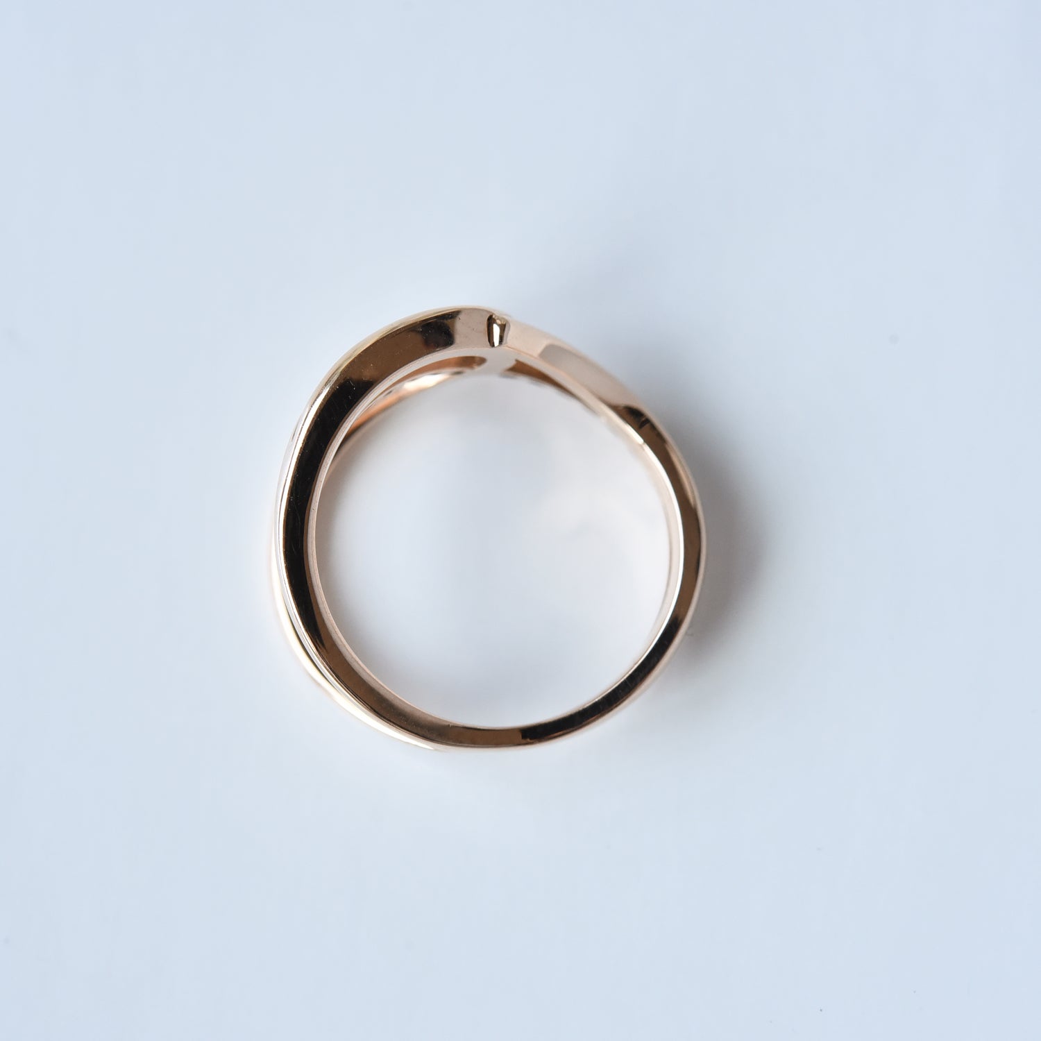 Curvy Diamond Ring