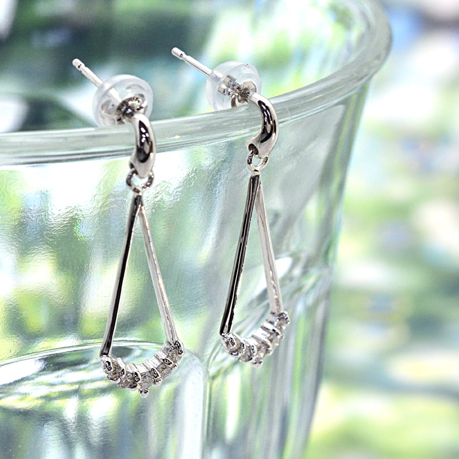 Dangling Diamond Drop Earrings