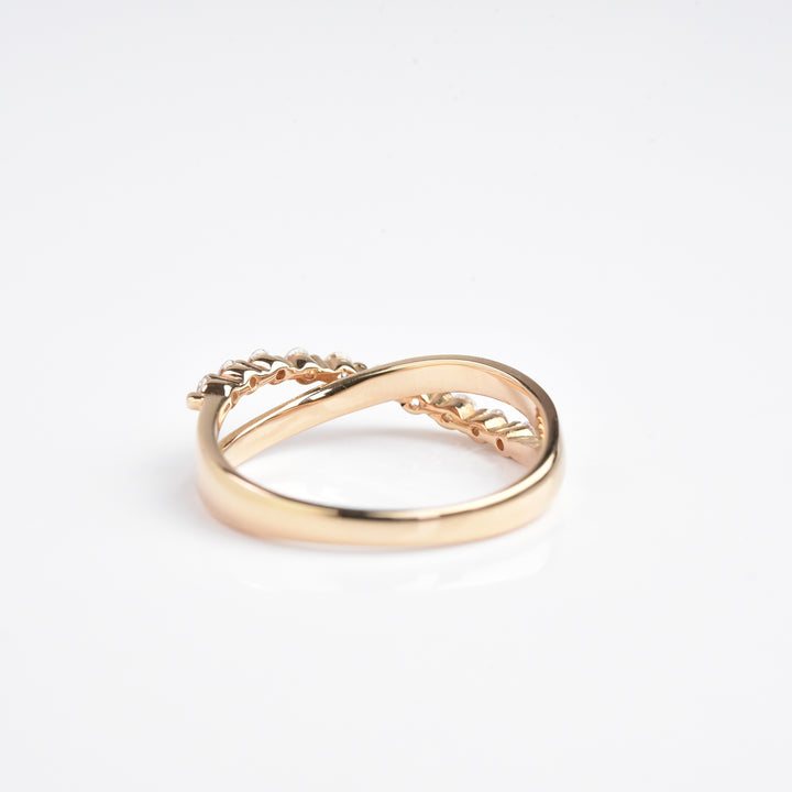 Criss Cross Diamond Ring