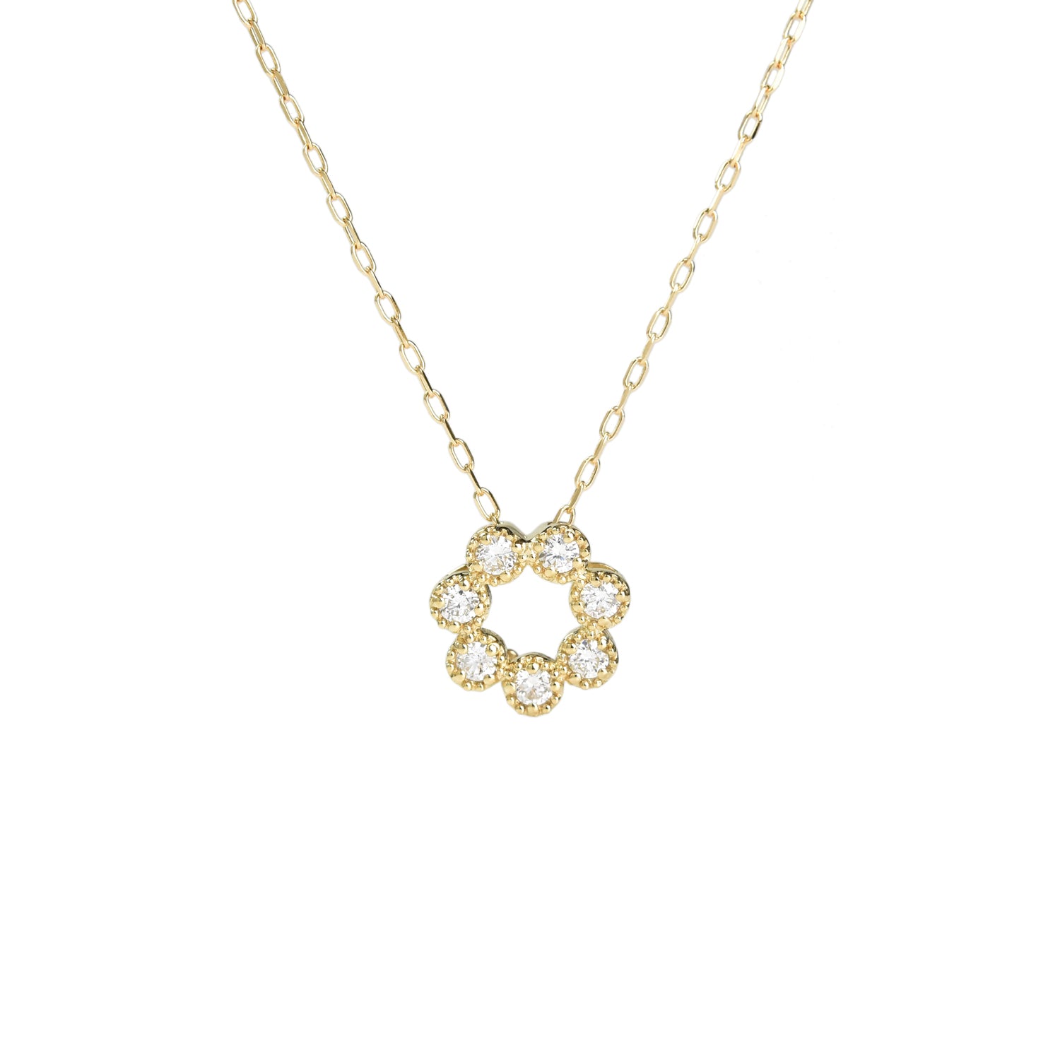 Diamond Round Pendant with Chain