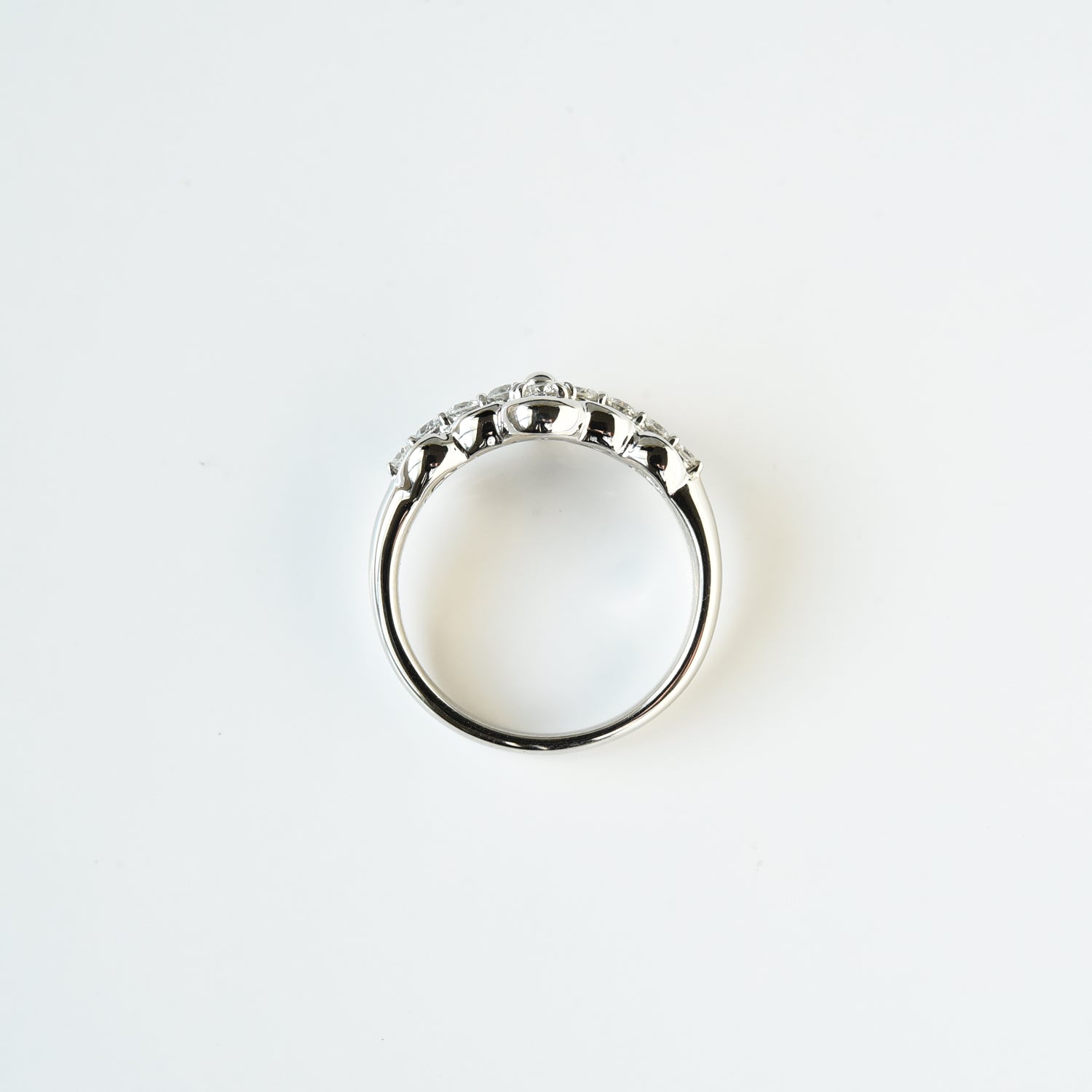 Flower Diamond Line Ring
