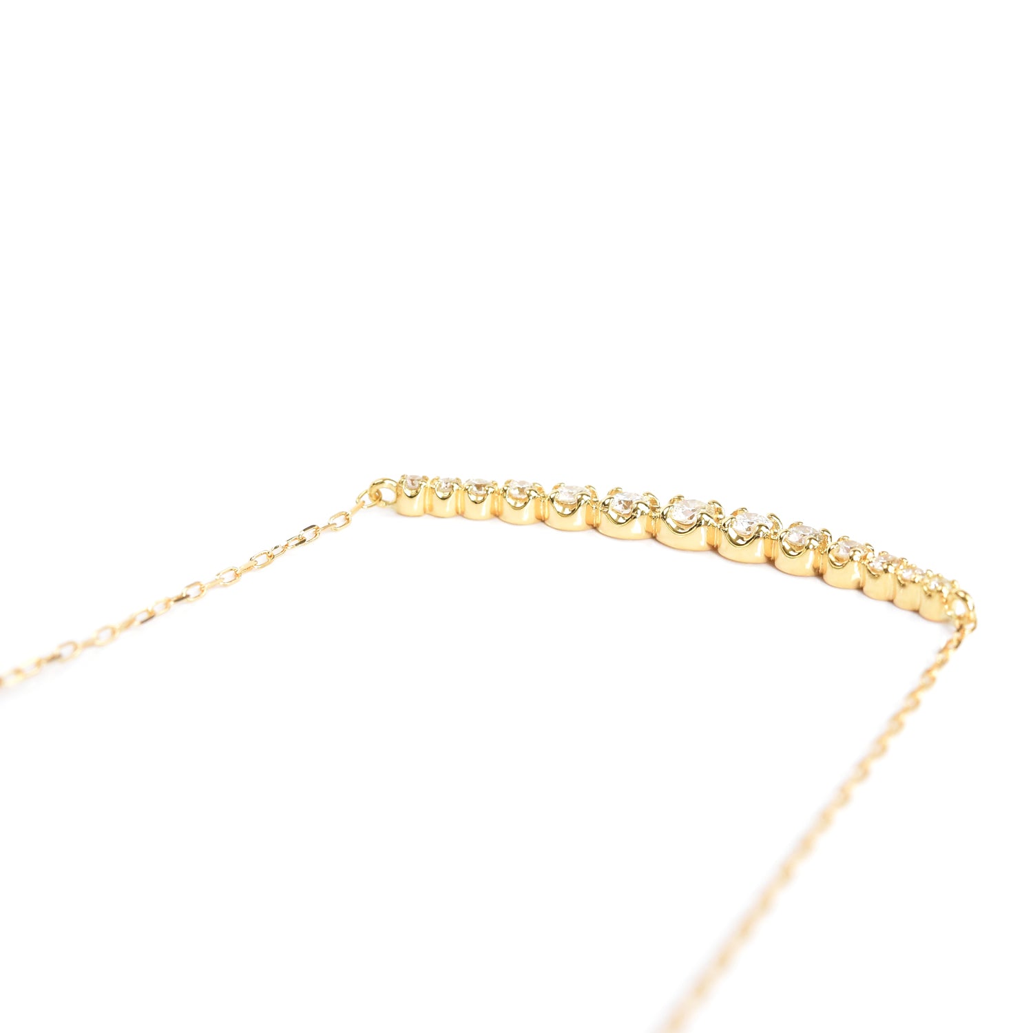 Diamond Gradation Pendant with Chain