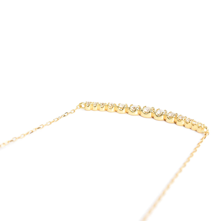 Diamond Gradation Pendant with Chain