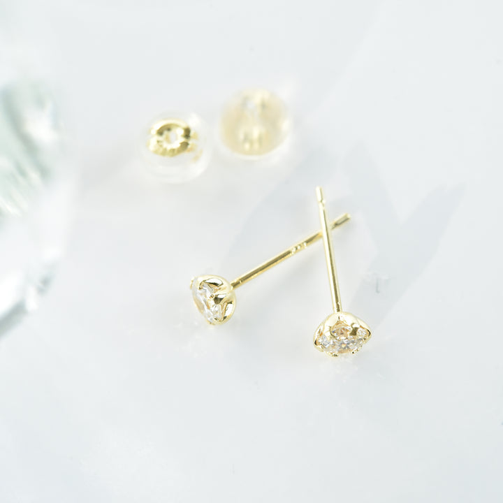 Solitaire Diamond Prong Setting Earring
