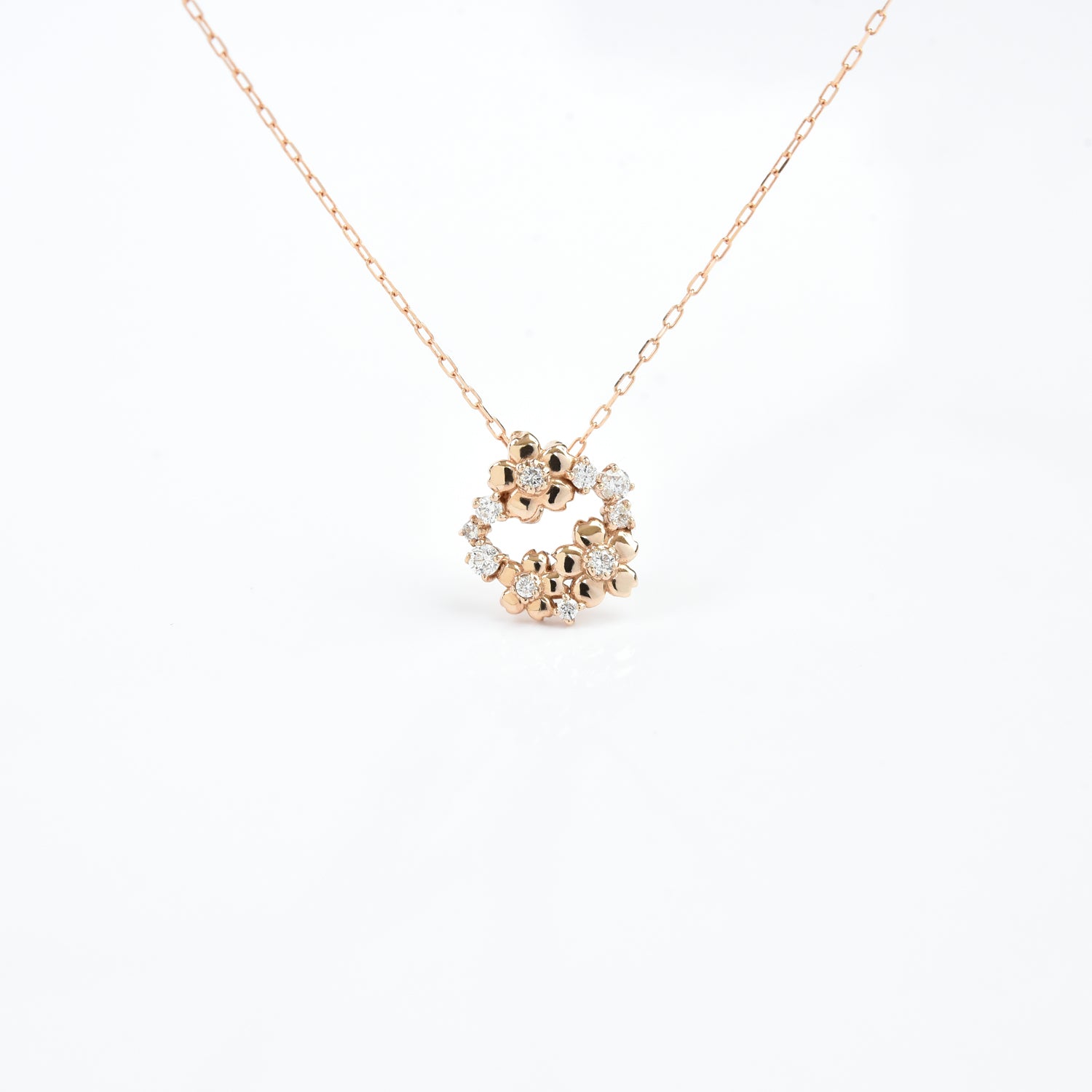 Flower N Diamonds Pendant with Chain