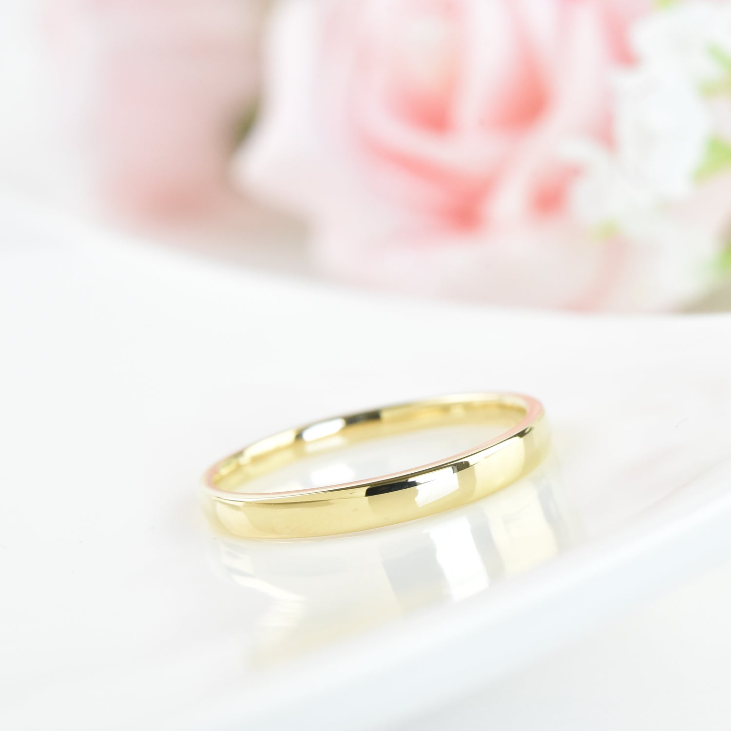 Band Holding a Diamond Ring