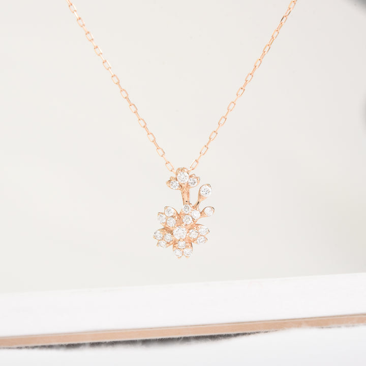 Diap0093- Hanging Flower Diamond Pendant with Chain