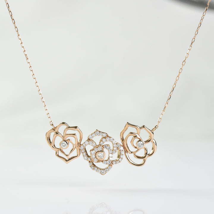 3 Roses n Diamonds Pendant with Chain