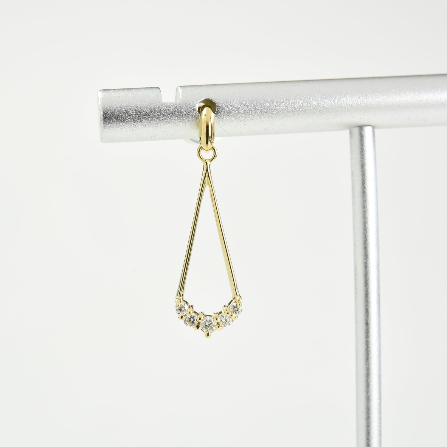 Dangling Diamond Drop Earrings