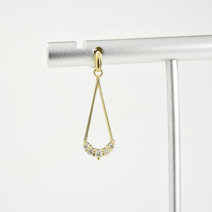 Dangling Diamond Drop Earrings