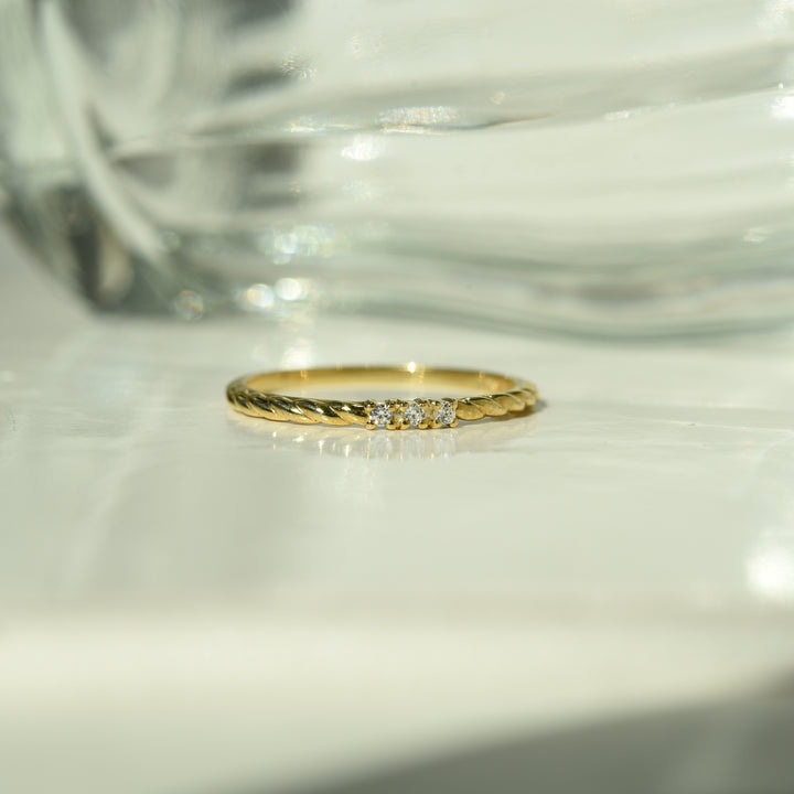 3 Diamond Texture Ring