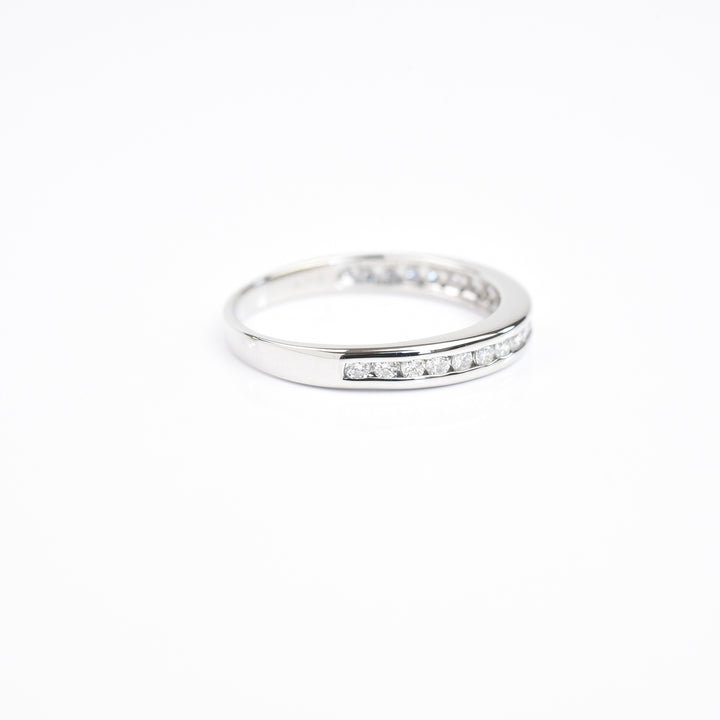 Subtle Diamond Ring2