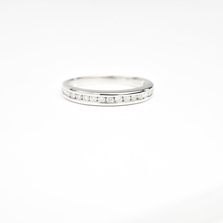 Subtle Diamond Ring2