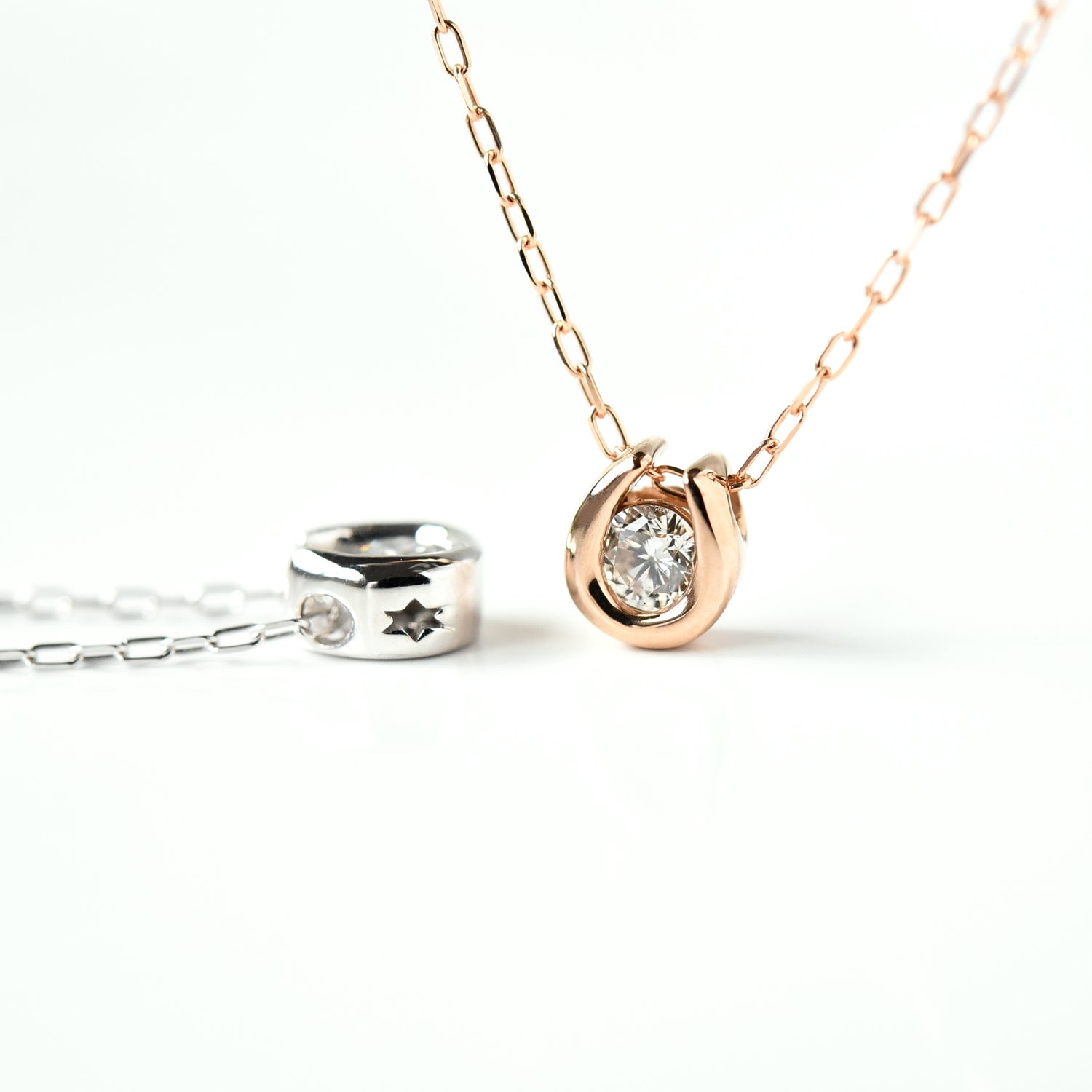 Horse Shoe with Solitaire Pendant with Chain