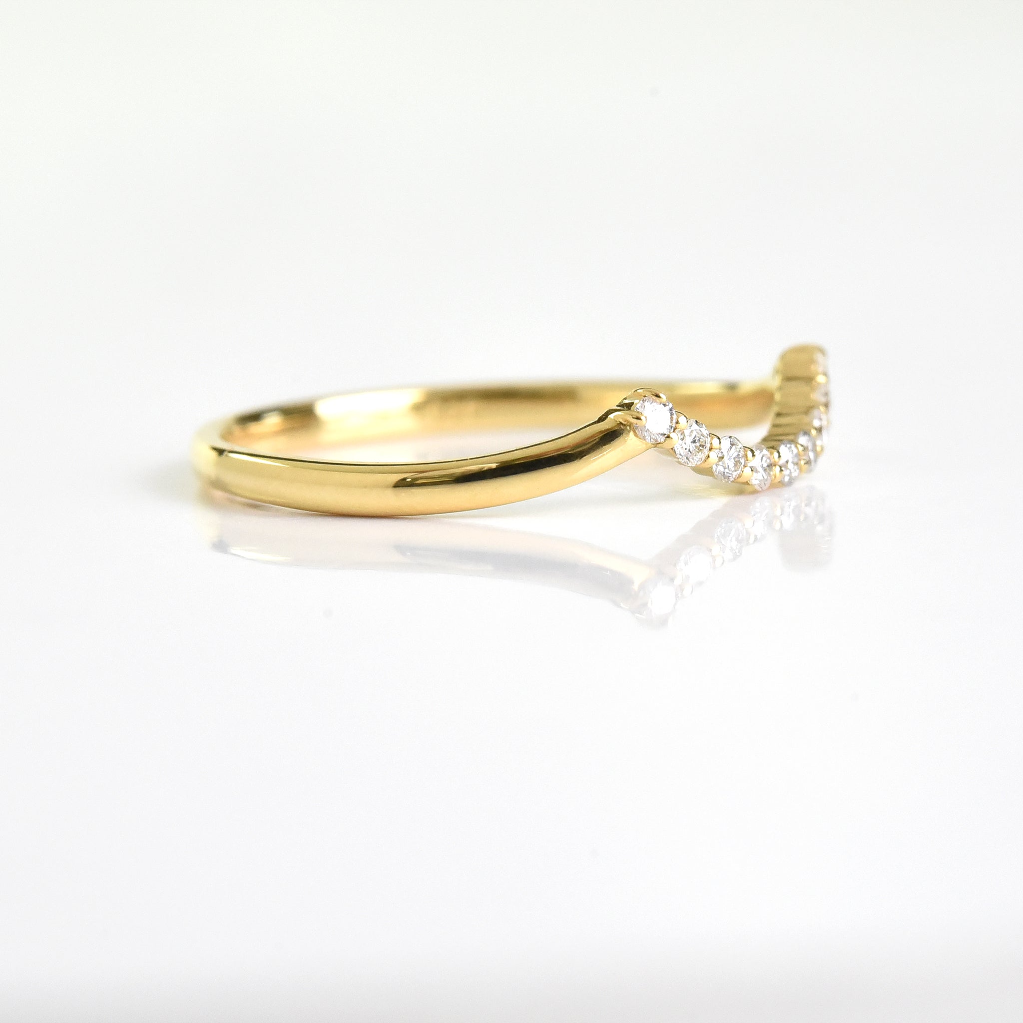 Curve Diamond Ring