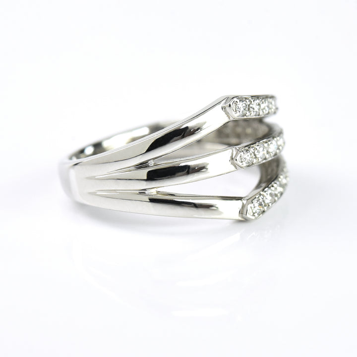 Claw Diamond Ring