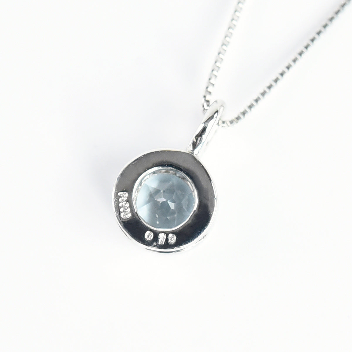 Round Stone Pendant