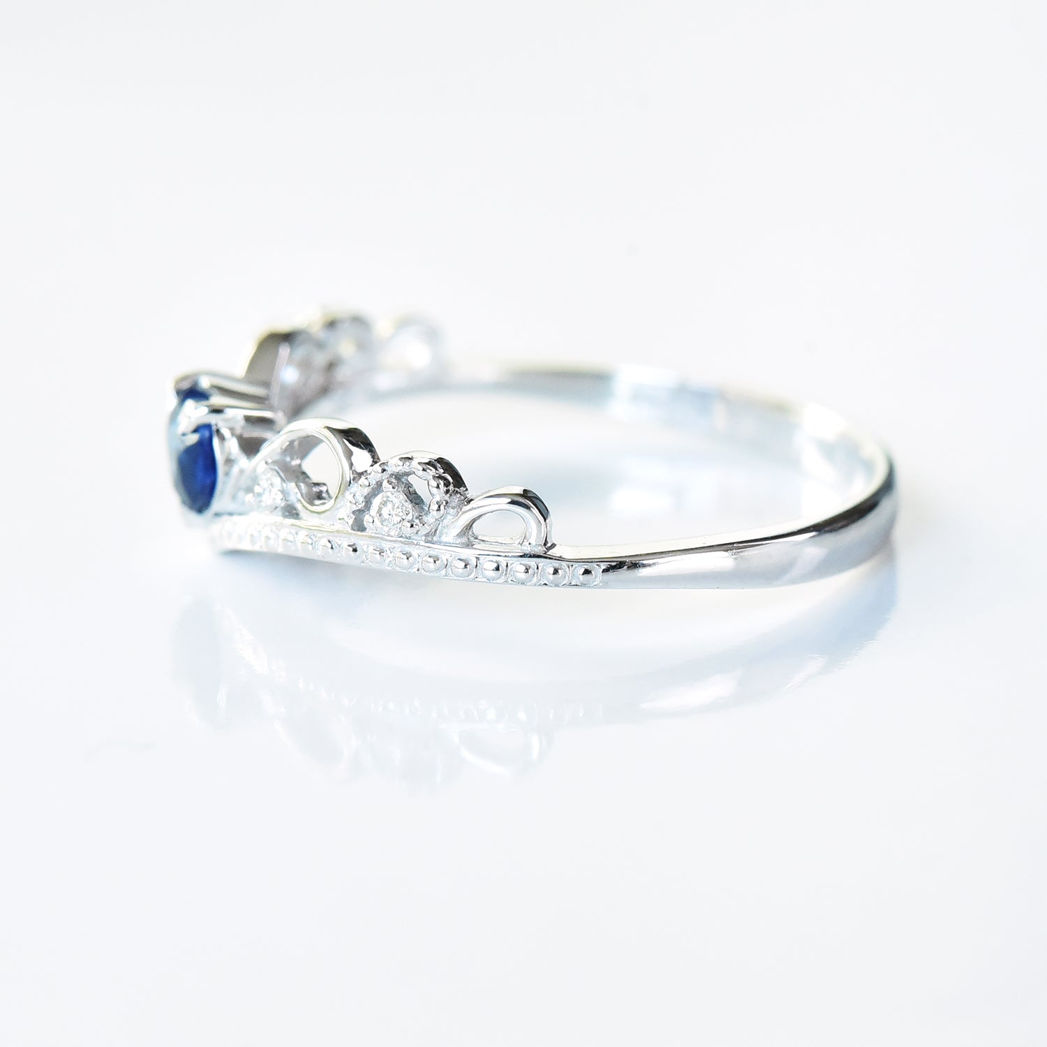 Sapphire Heart Venetian Ring