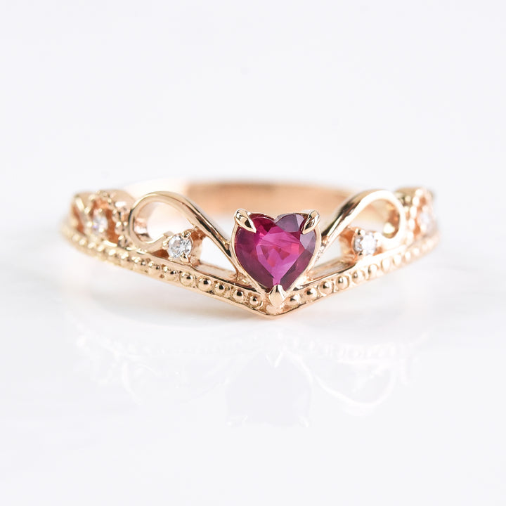 Ruby Heart Venetian Ring