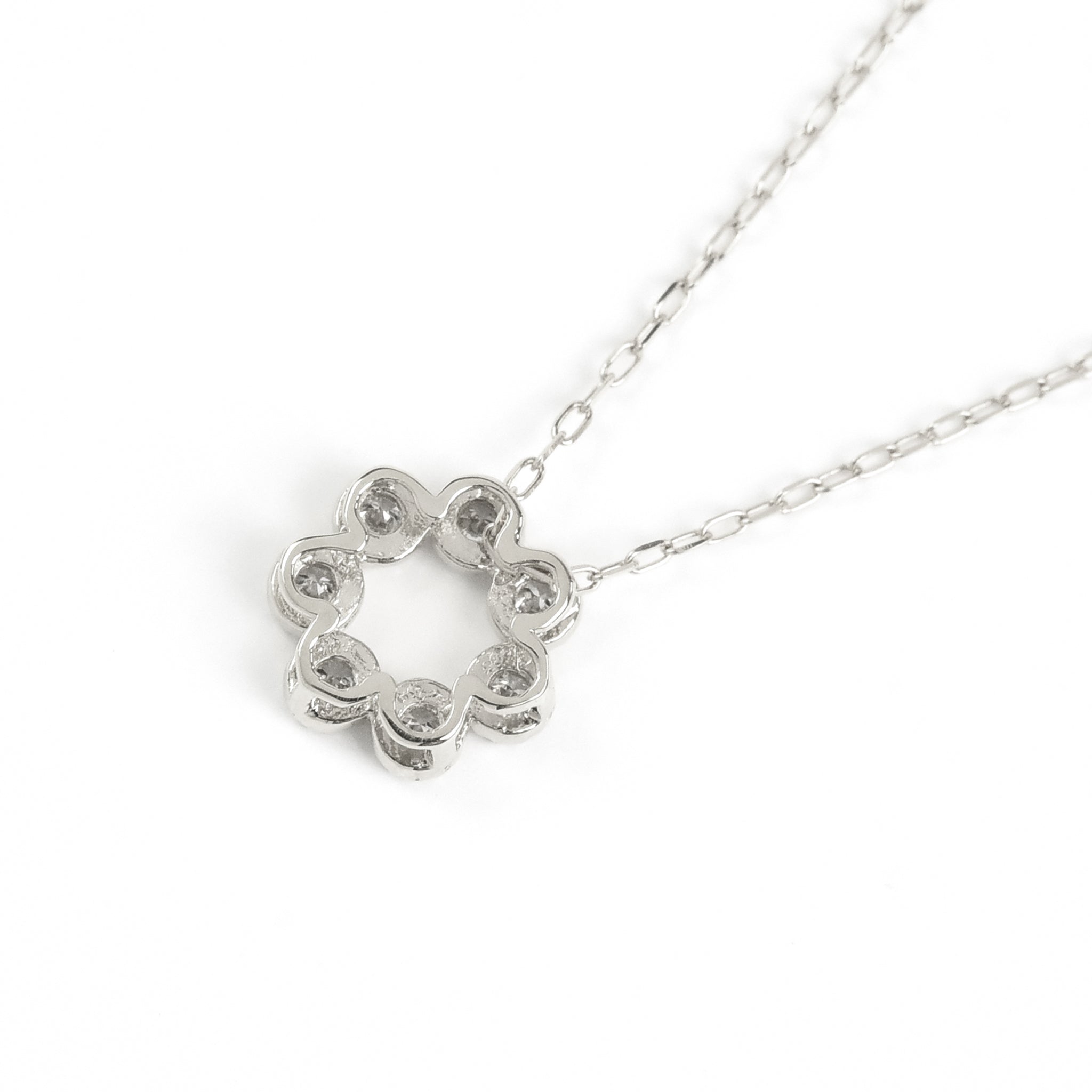Diamond Round Pendant with Chain