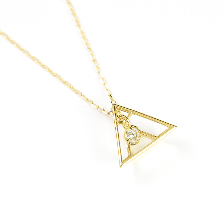 Pyramid Solitaire Pendant with Chain