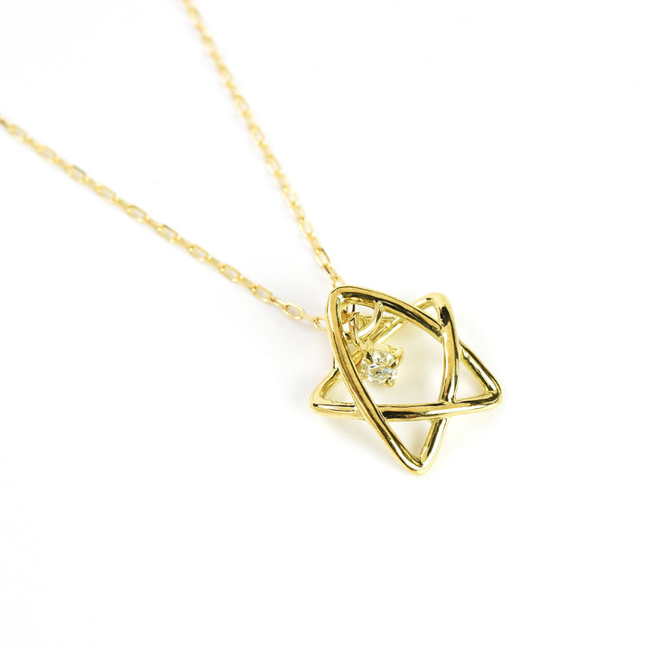 Star N Hanging Solitaire Pendant with Chain