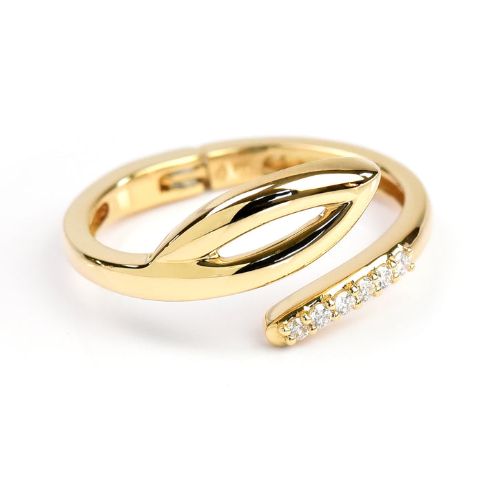 Adjustible Leaf and Diamond Ring