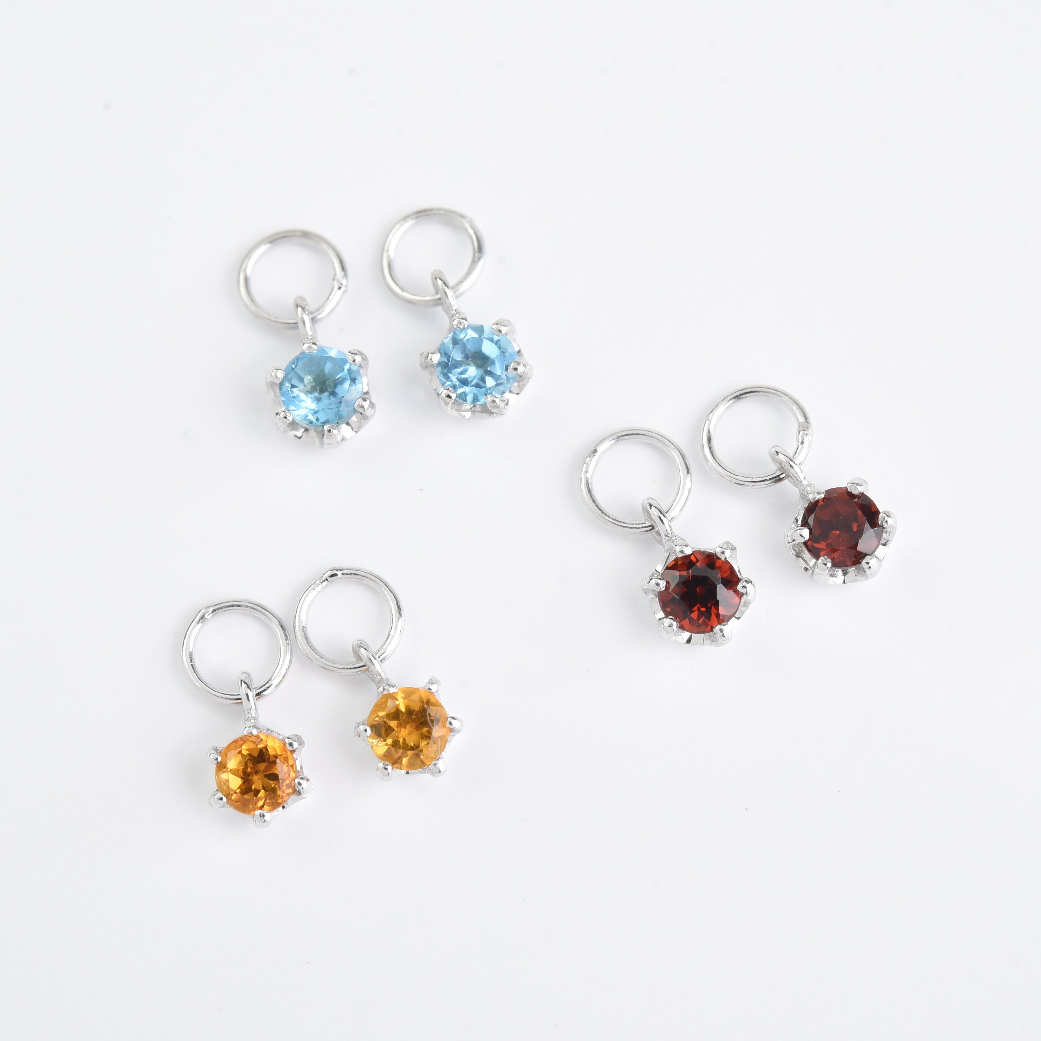 Smp-Hoop Earrings with Color Stone