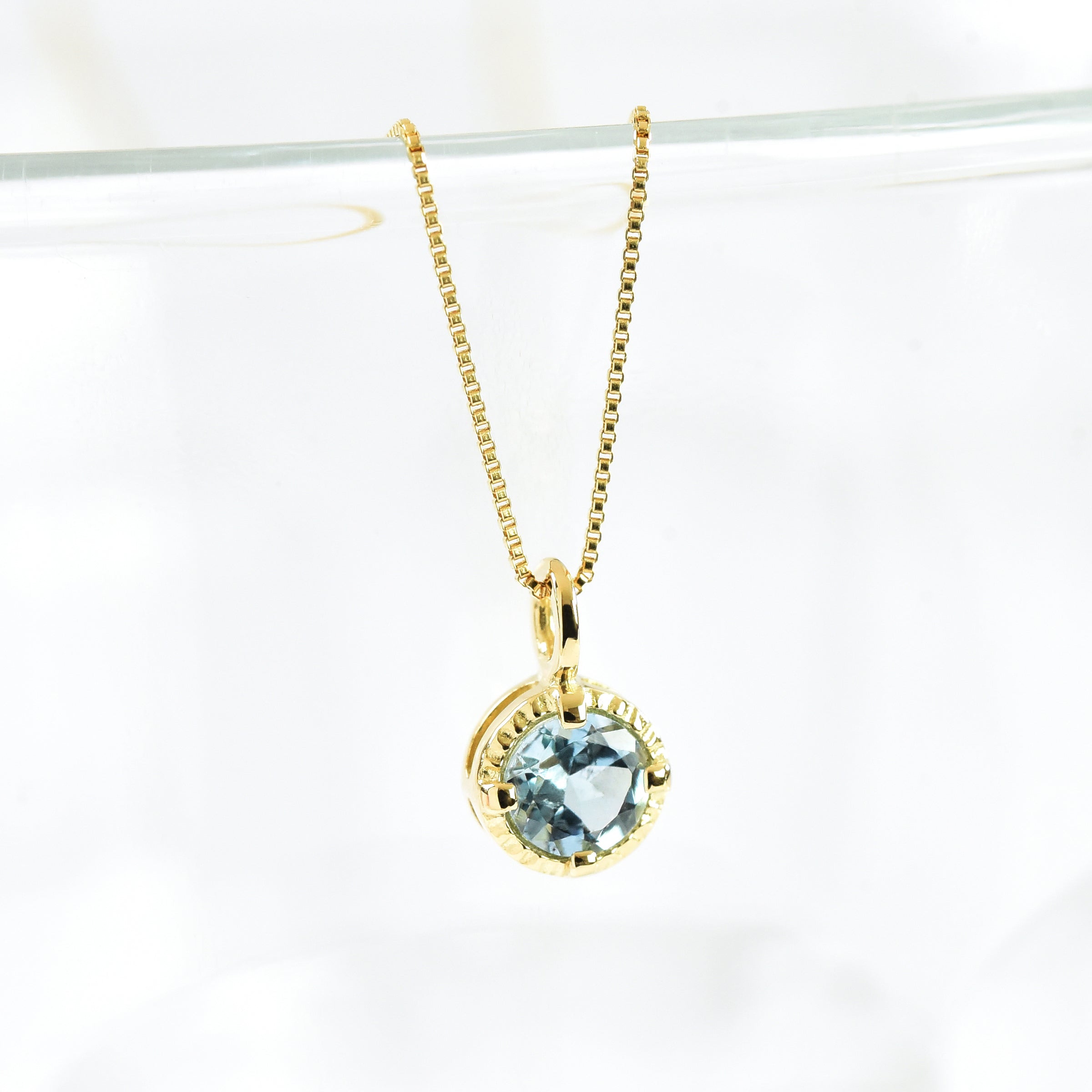 Round Stone Pendant