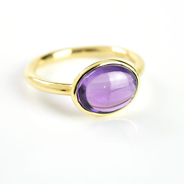 Ame Oval Amethyst Cabuchon Ring