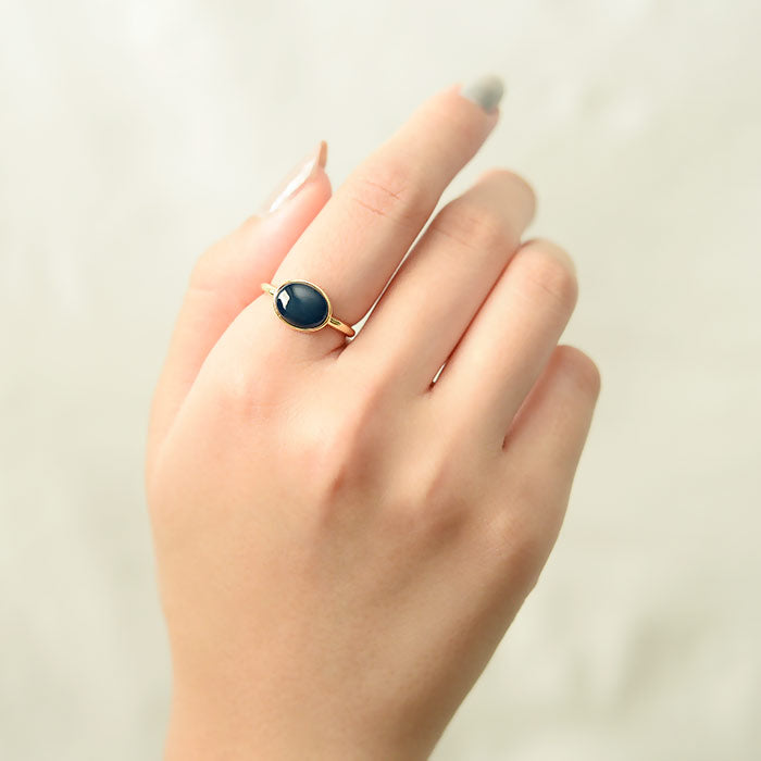 Bag-Oval Cabuchon Ring