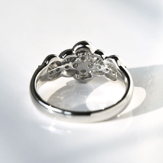 Flower Diamond Line Ring