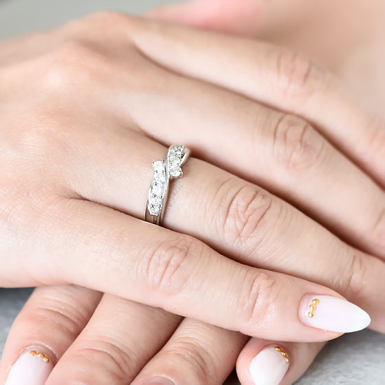 Caterpillar Diamond Ring