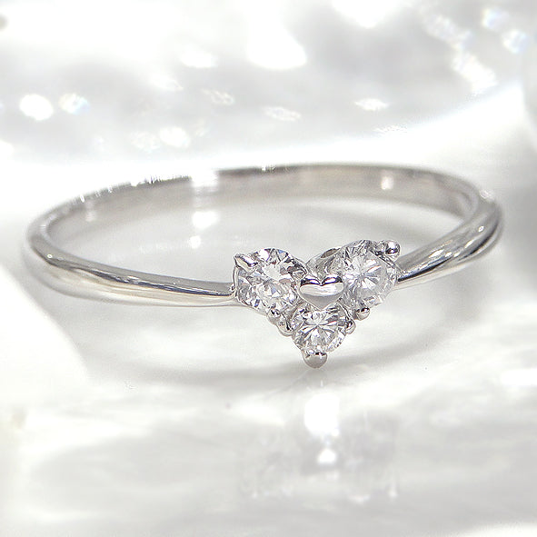 3 Diamond Heart Ring