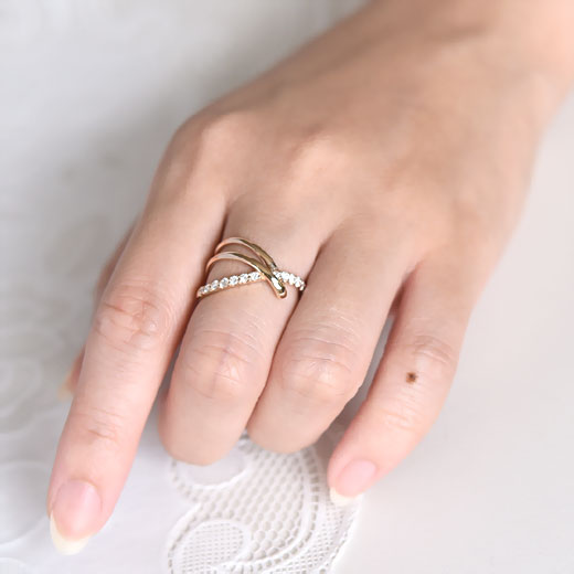 Entangle Diamond Ring