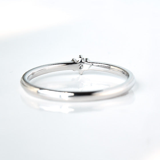 Flower Prong Diamond Ring