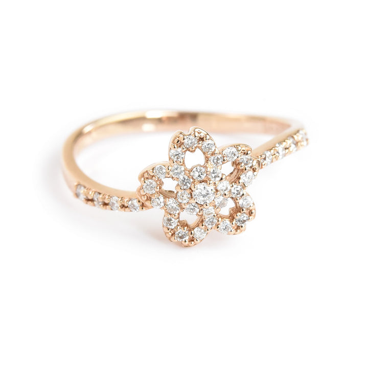Diamonds N Flowers Ring