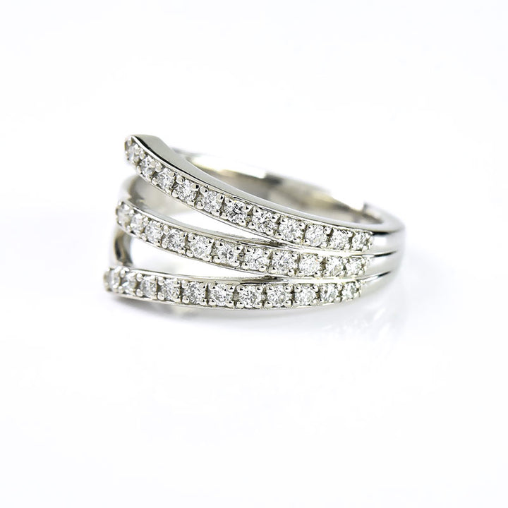Claw Diamond Ring