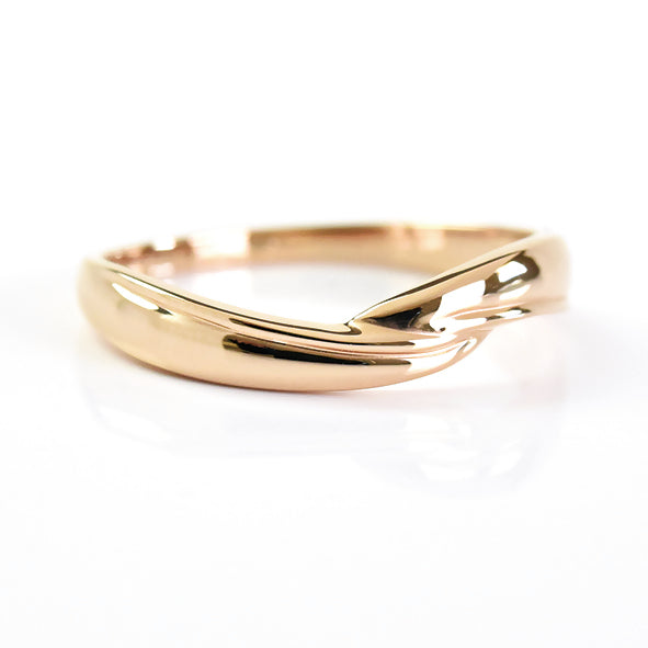 Overlap Ring with a Diamond