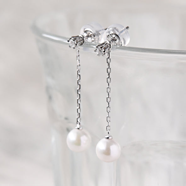Diamond with Pearl Dangler Earring
